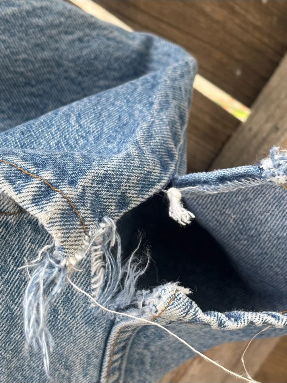 80s Vintage USA Levi’s 501 Distressed Blue Jeans Tagged 34 x 34 Fit 31-32
